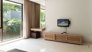 Unclassified image, 4 of 40, button - Ohara City View 5BR Villa Heated Pool and Billiard (Bandung)