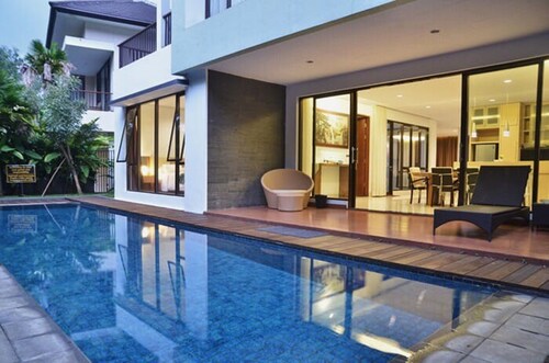 Ohara City View 5BR Villa Heated Pool and Billiard