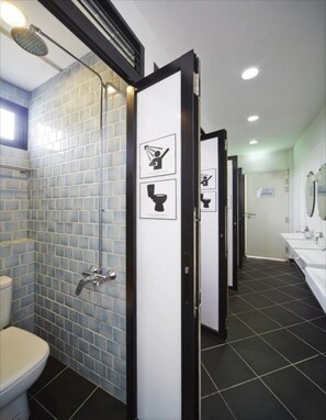 Shower, rainfall showerhead, towels