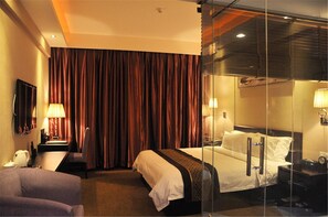 Room - Starway Hotel Haier Road Exhibition Cent (QINGDAO)
