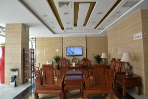 Lobby - Starway Hotel Haier Road Exhibition Cent (QINGDAO)