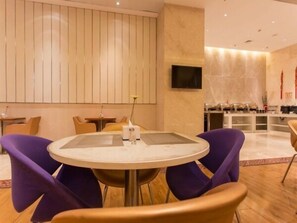 Khu vực dùng bữa sáng