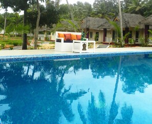 Piscine extérieure