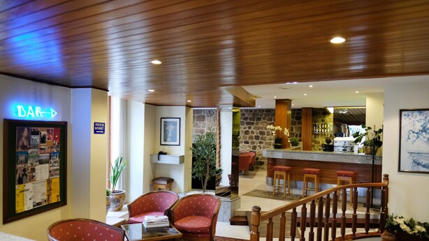 Lobby sitting area - Hotel Dona Sofia (Braga)