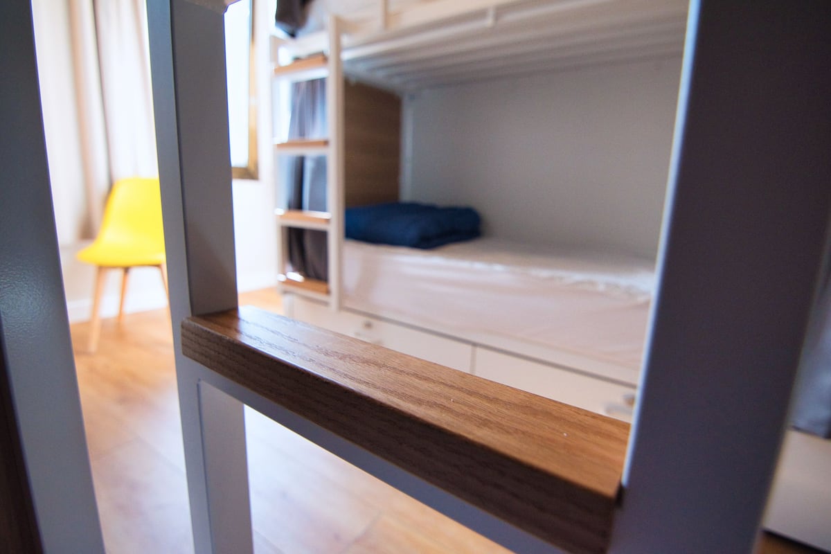In-room safe, blackout curtains, soundproofing
