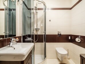Apartment, 1 Bedroom, Kitchenette (Tetmajer 1) | Bathroom