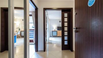 Apartment, 1 Bedroom, Kitchenette (Tetmajer 2) | Iron/ironing board, free WiFi, bed sheets