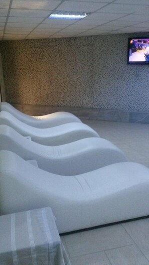 Couples treatment room(s), Turkish bath/hammam, body treatments