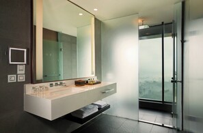 Free toiletries, hair dryer, slippers, bidet - InterContinental Bandung Dago Pakar by IHG (Cimenyan)