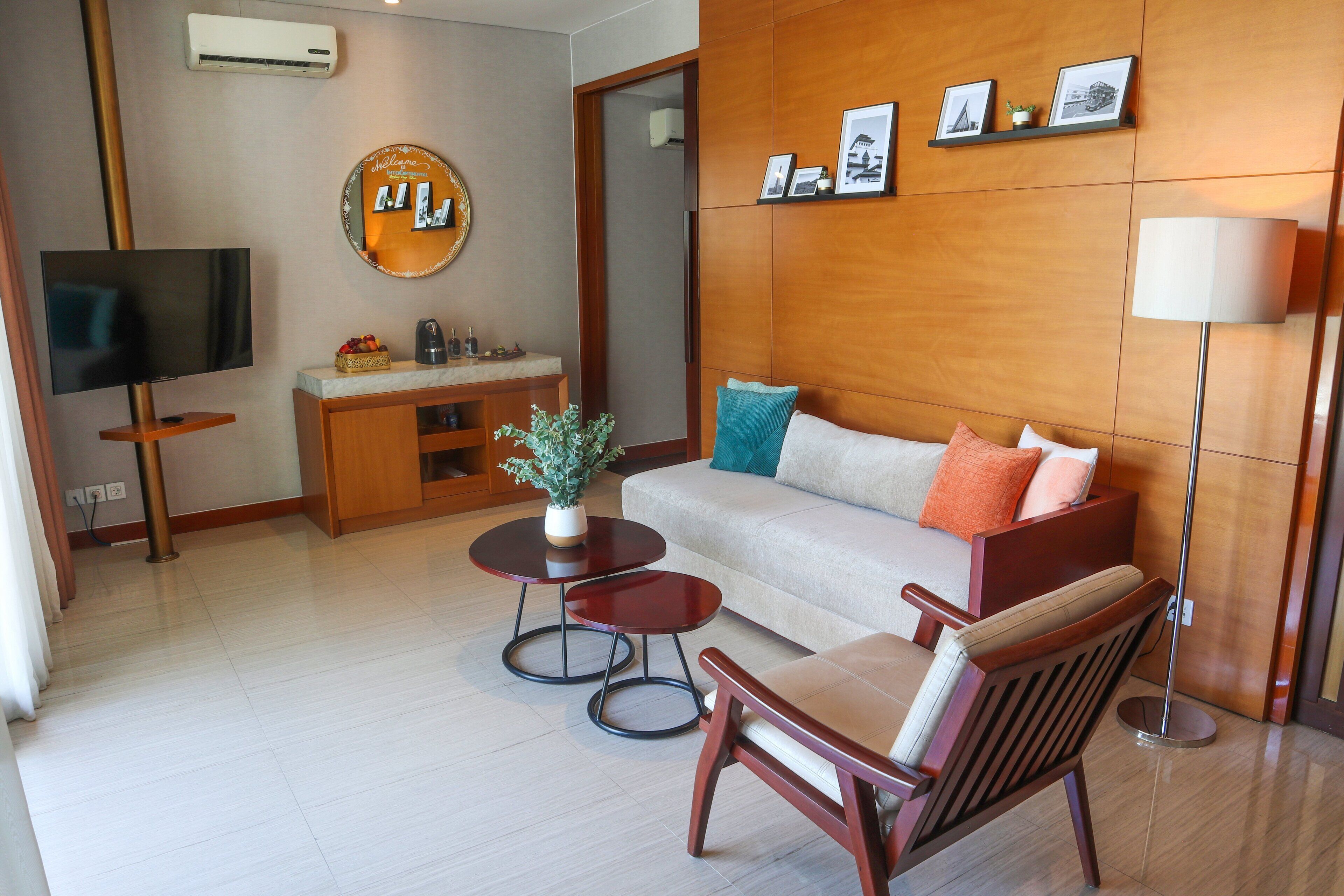 1 bedroom, premium bedding, minibar, in-room safe