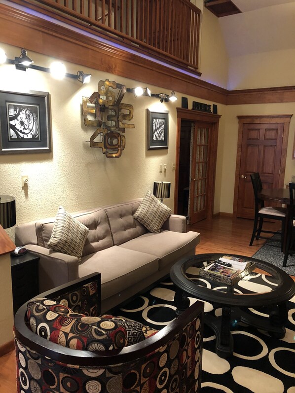 The Apartment at Briarwood Lodge | Living area