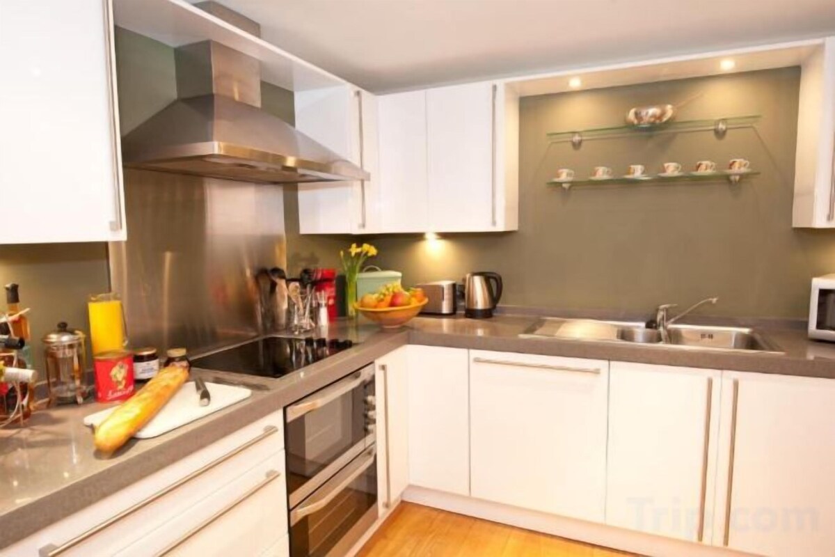 City View One Bedroom Apartment