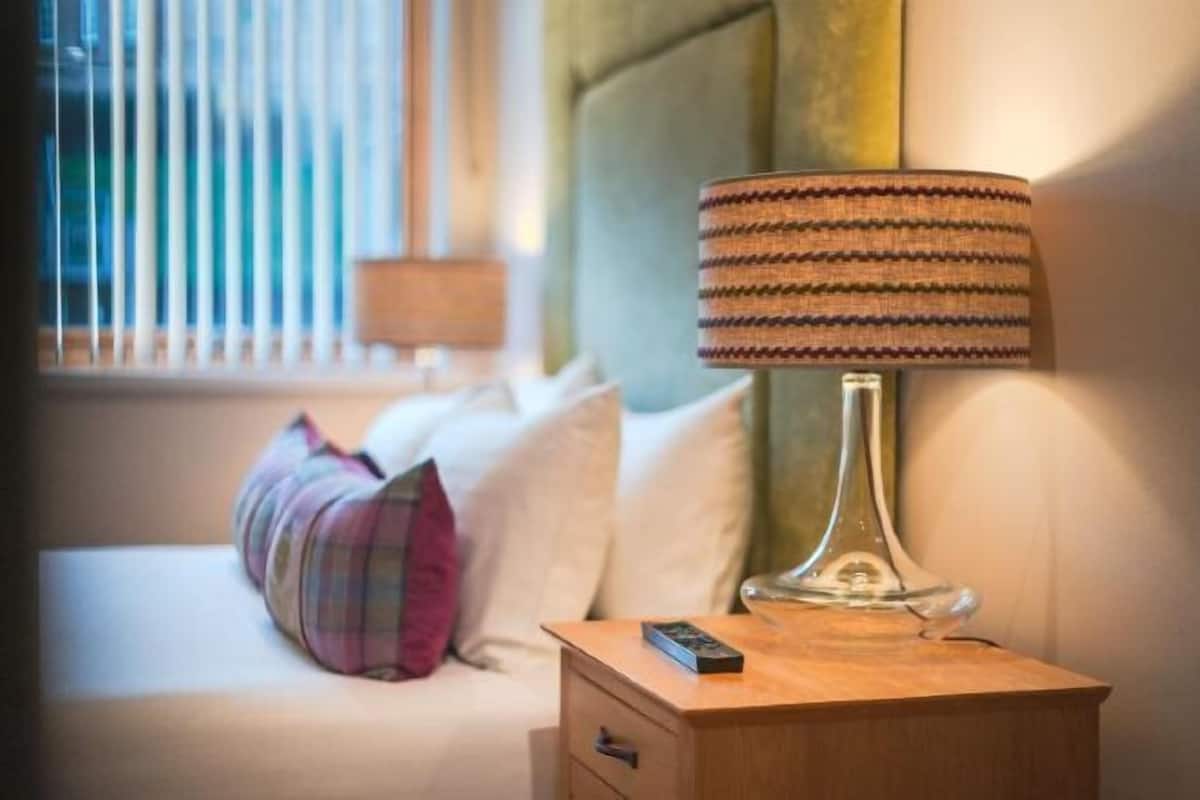 1 chambre, coffres-forts dans les chambres, fer et planche à repasser