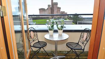 Executive Apartment, 1 Bedroom, Kitchen, City View | Balcony