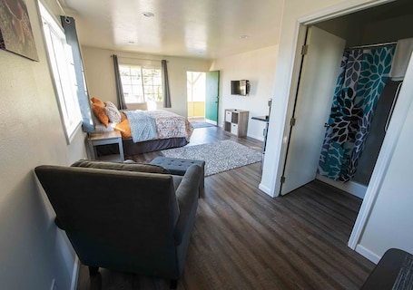 Blackout drapes, iron/ironing board, free WiFi, bed sheets. Pacific City Inn