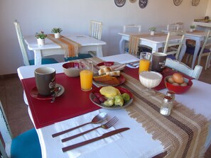 Breakfast meal - Pat'ta Hoiri Hotel (San Pedro de Atacama)