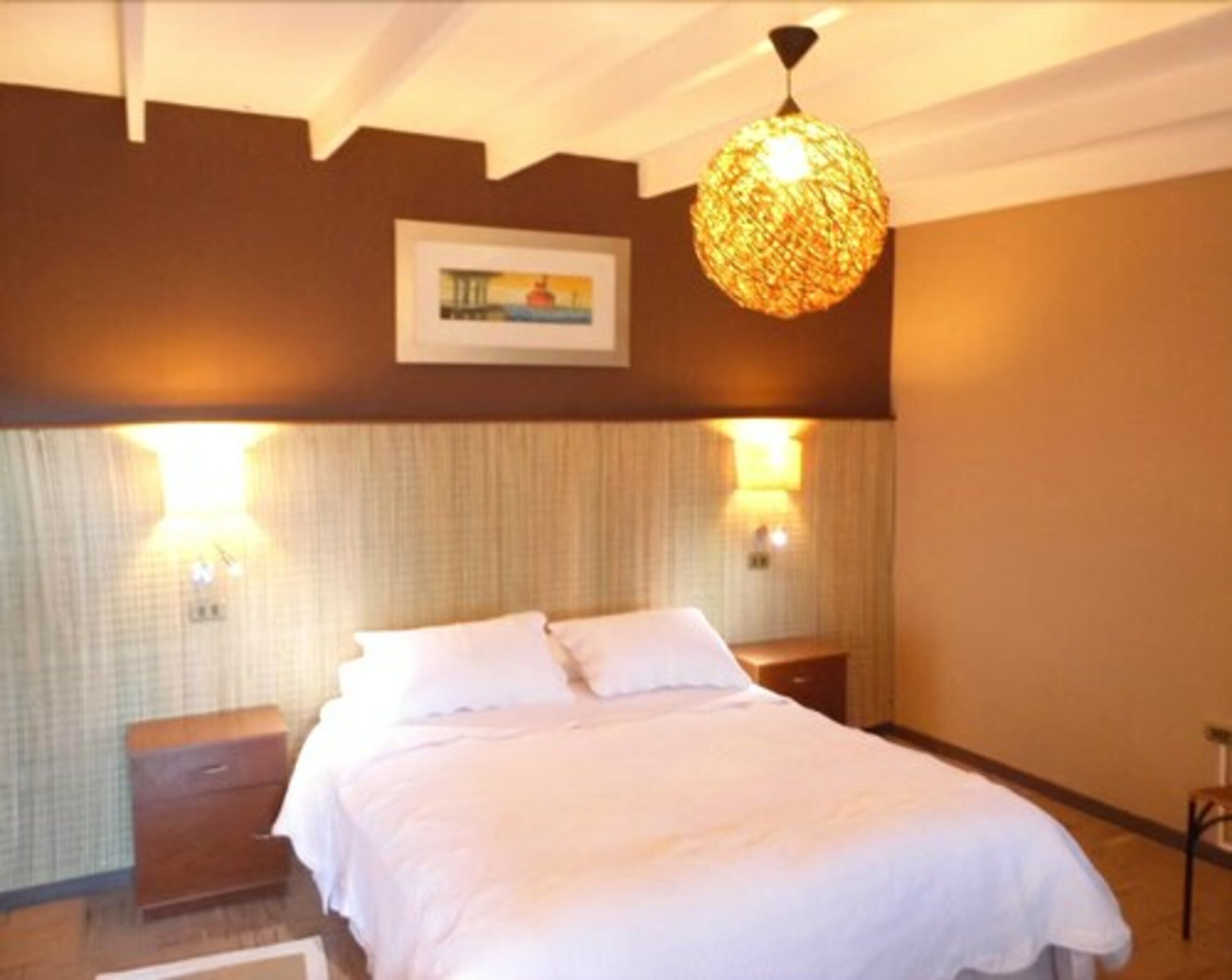 Frigobar, individualmente mobiliados, cortinas blackout