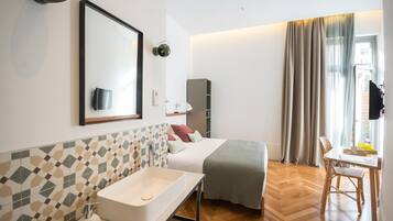 Superior Room, Terrace | Egyptian cotton sheets, premium bedding, minibar, in-room safe