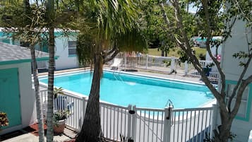 Quang cảnh sân vườn