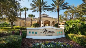 Front of property - Windsor Hills Resort Homes, Townhomes & Condos (Kissimmee)