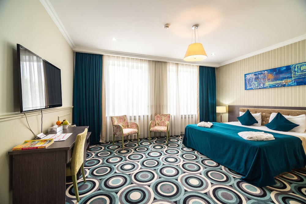 Mildom Hotel by null