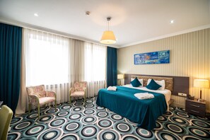 Luxury Suite, 1 Double Bed, Smoking | Premium bedding, minibar, in-room safe, desk