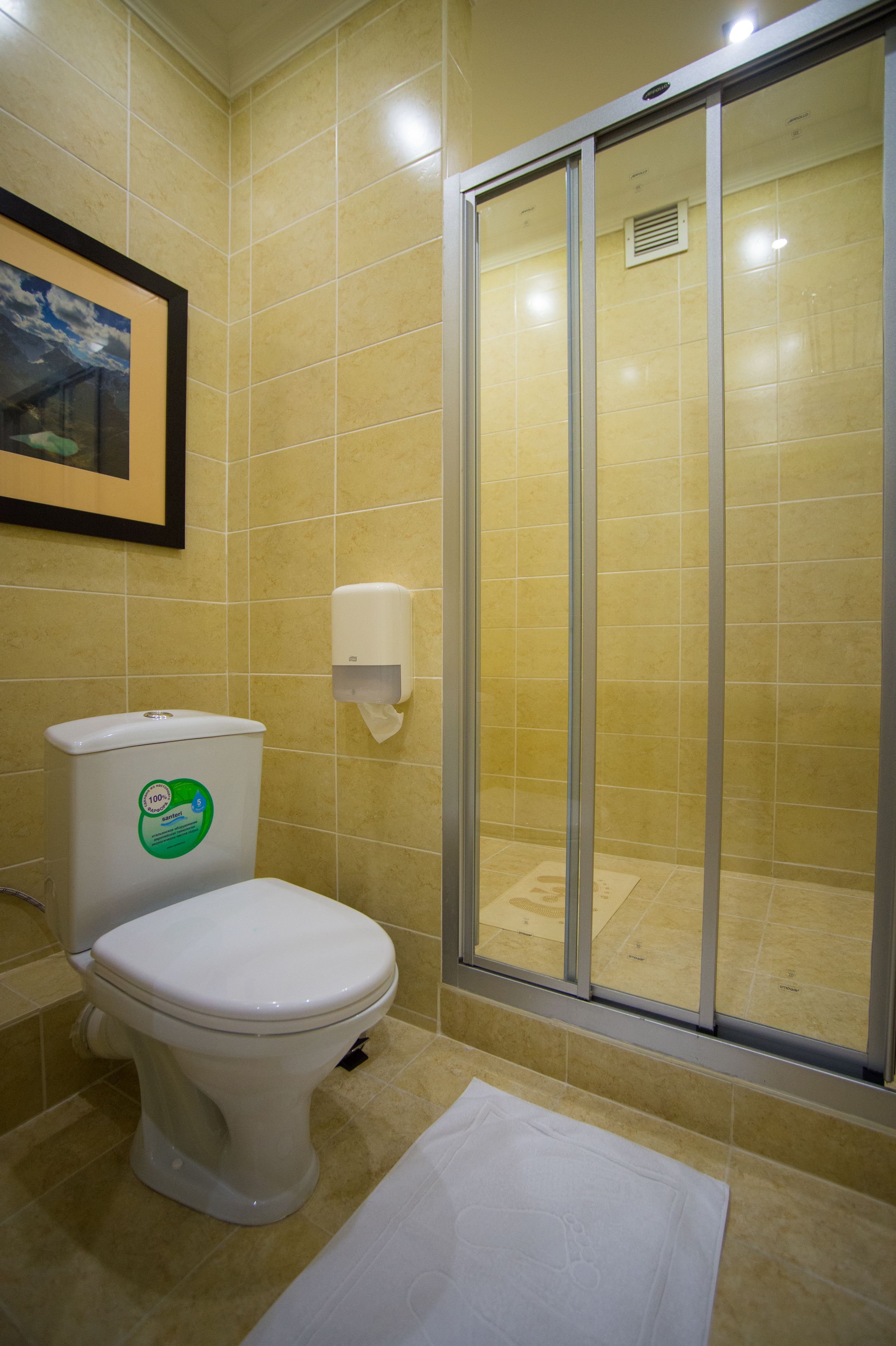 Photo - Mildom Premium Hotel