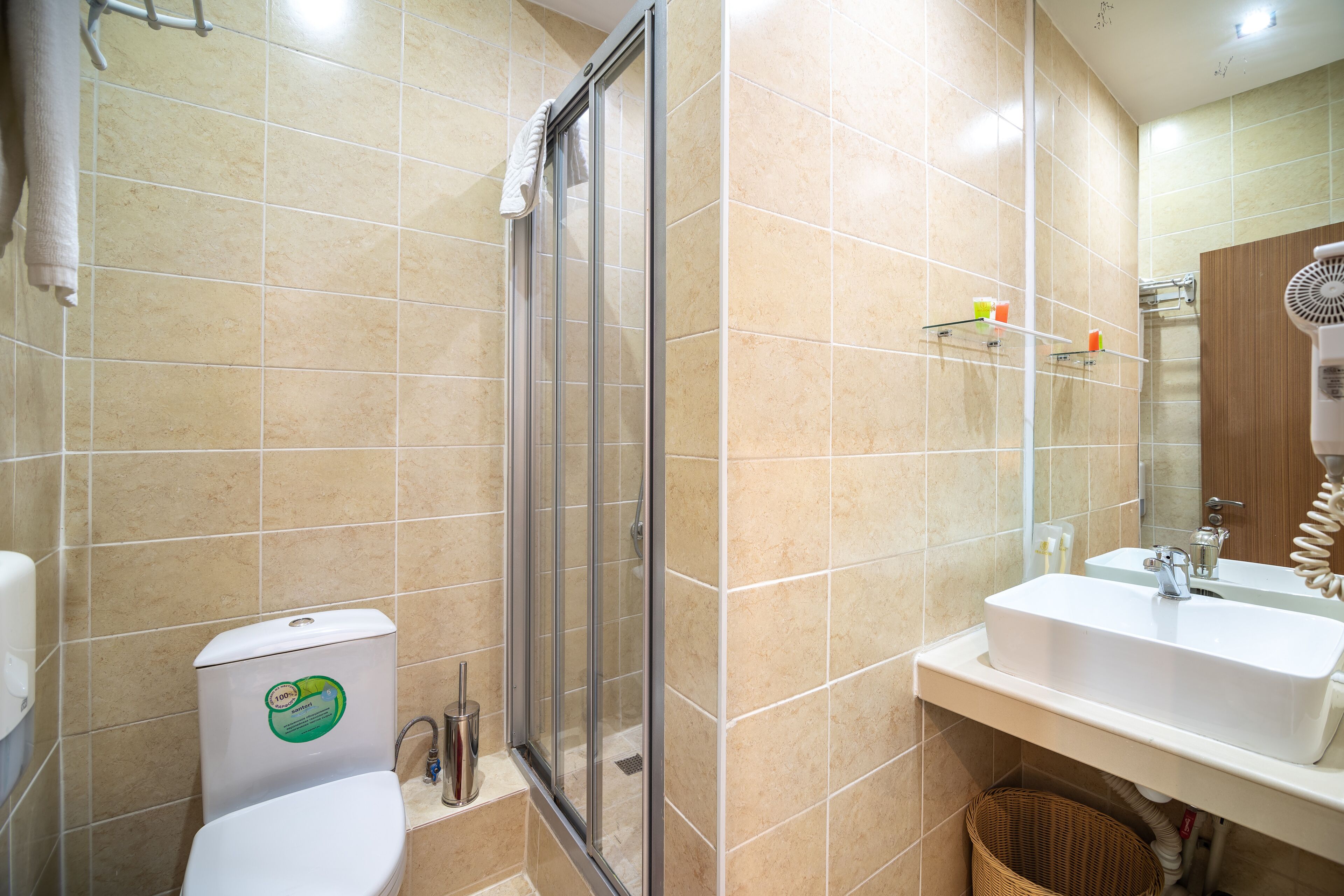 Photo - Mildom Premium Hotel