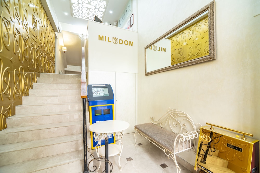 Mildom Hotel by null