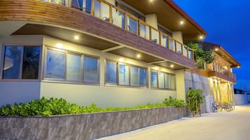 Front of property - evening/night