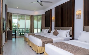 Family Room | 羽絨被、迷你吧、客房內保險箱、獨特裝潢