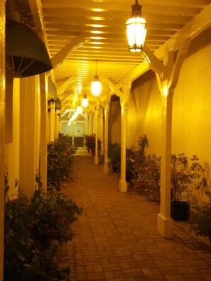 Property grounds - Sharjah International Airport Hotel (Sharjah)