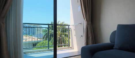 Junior Suite | Living area | LCD TV