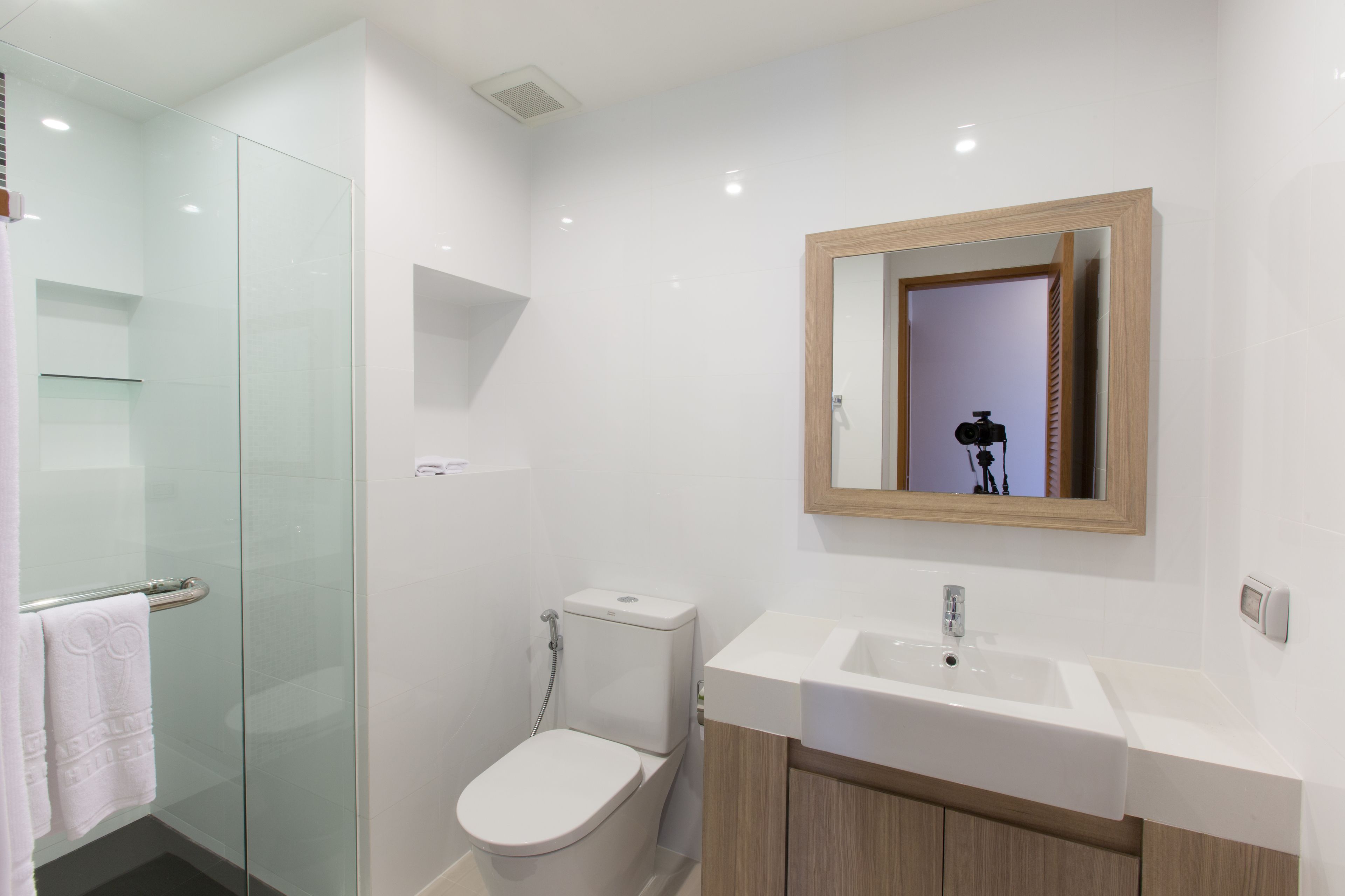deluxe suite | bathroom | shower, rainfall showerhead, free toiletries, hair dryer