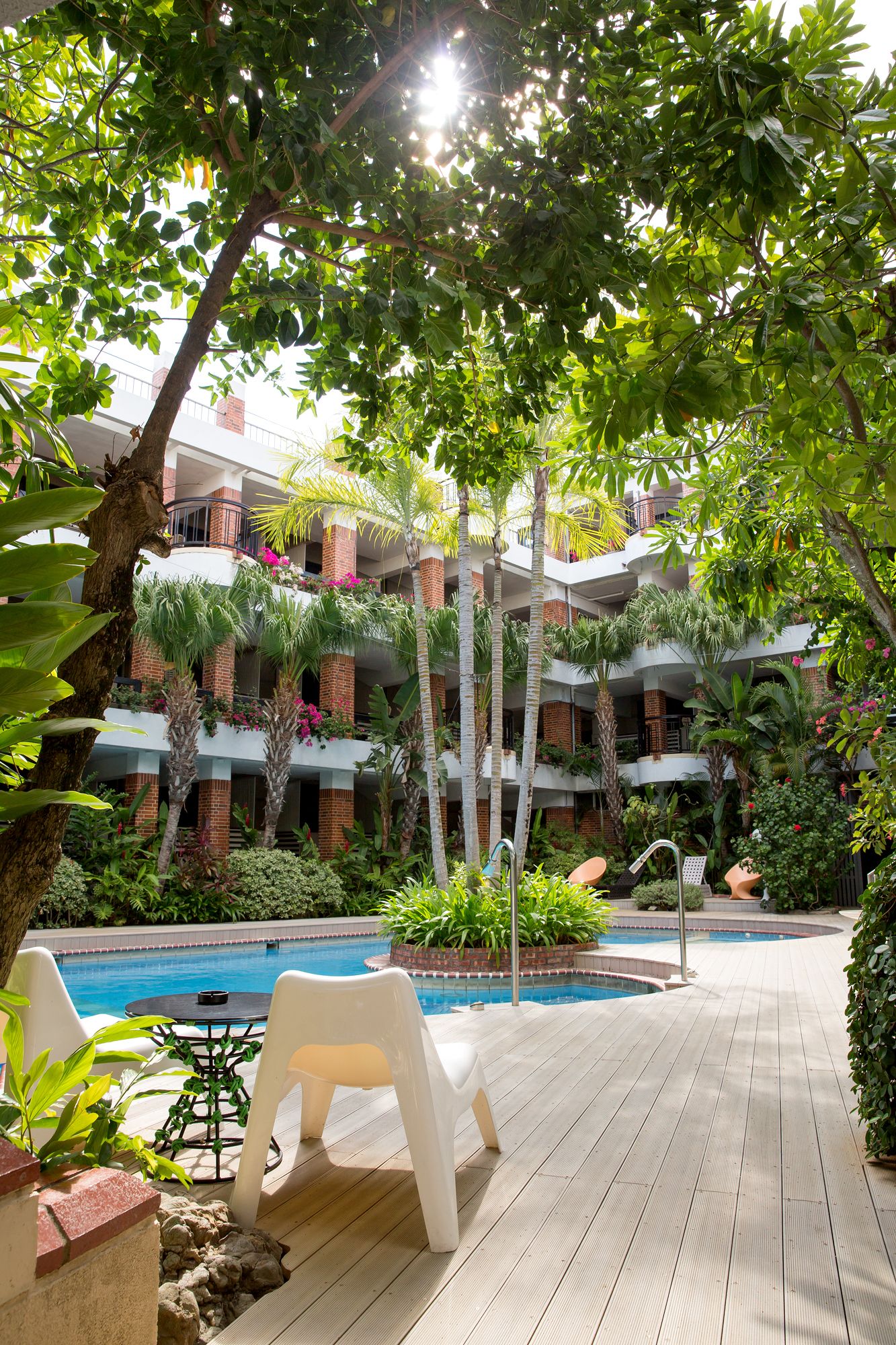 outdoor pool, pool loungers