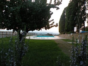 Outdoor pool, open 8:00 AM to 7:30 PM, pool loungers - Agriturismo Bonello (Pienza)