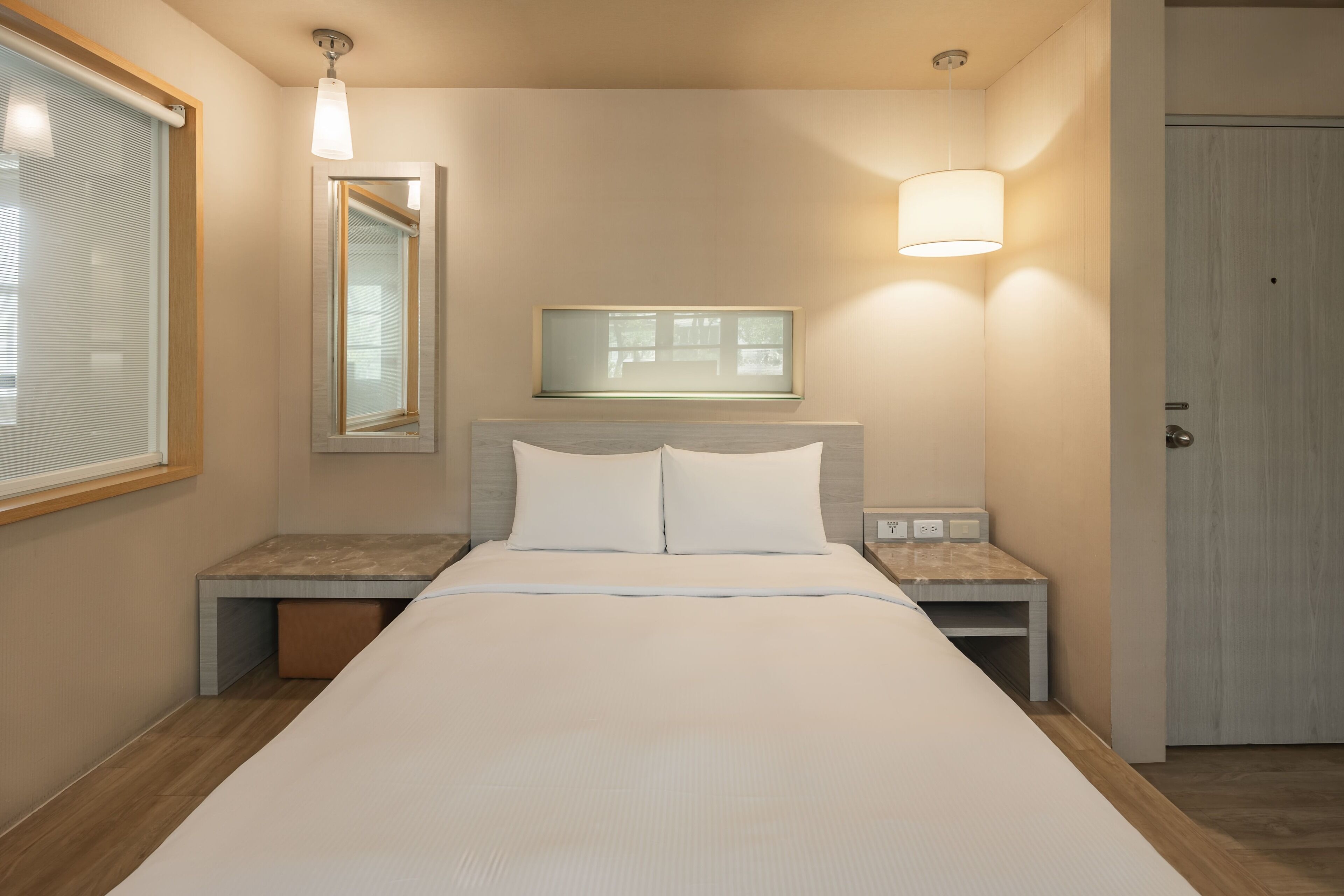 superior double room | desk, soundproofing, free wired internet