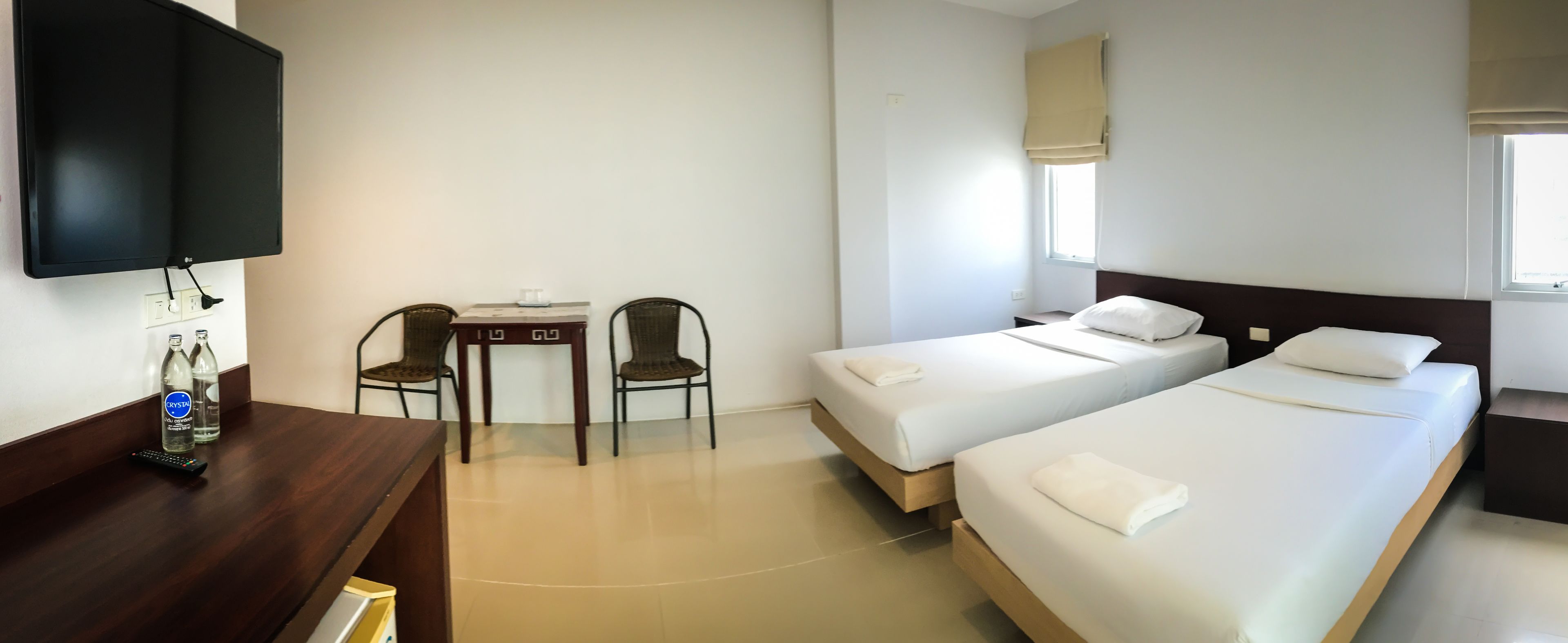 Quarto duplo standard | 1 quarto, cortinas blackout, Wi-Fi de cortesia