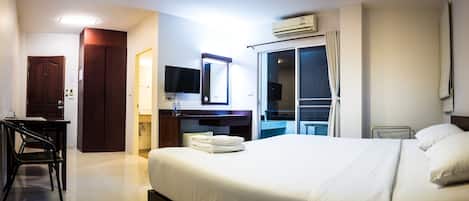 Standard Double Room | 1 bedroom, blackout curtains, free WiFi