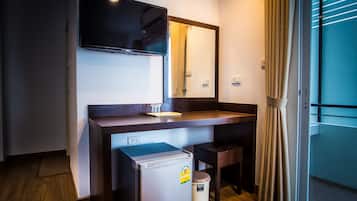 1 bedroom, blackout curtains, free WiFi