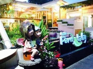 Mặt tiền nơi lưu trú