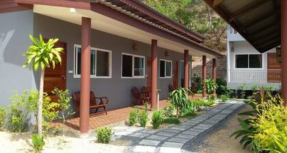 Maehaad Garden Inn