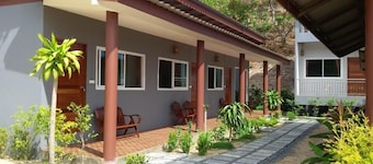 Maehaad Garden Inn
