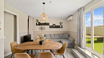 Penthouse Panoramique, 3 chambres, non-fumeurs, vue ville | Salle à manger