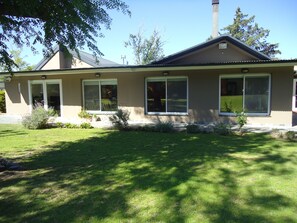 Front of property - Hotel de Campo Posada La Esperanza (Rio Cuarto)