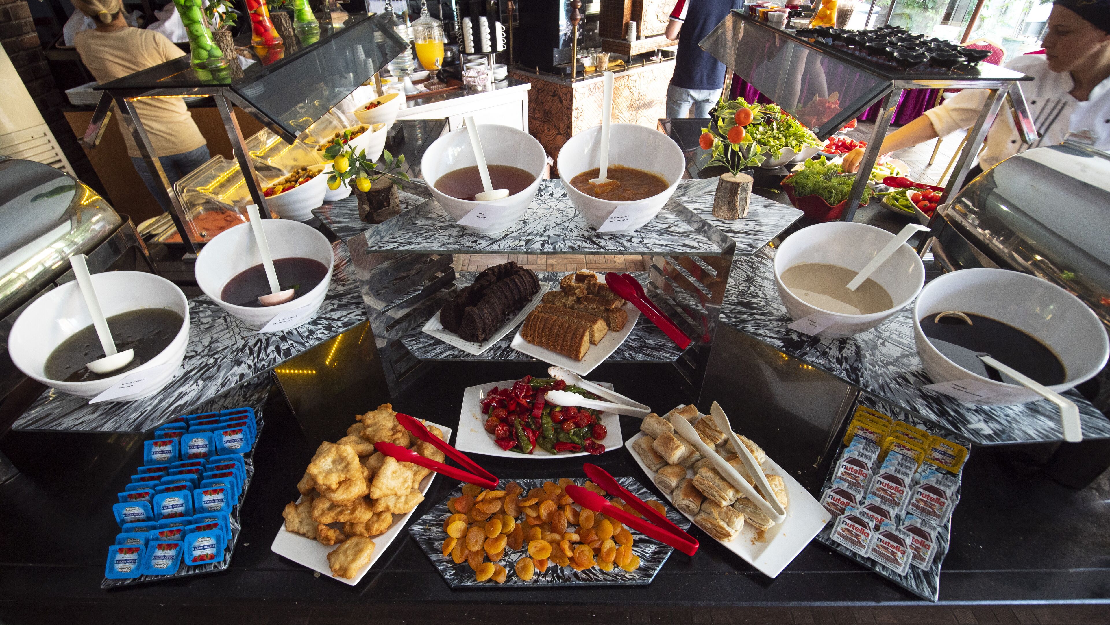 每日供应欧陆式早餐（每人 EUR 10）