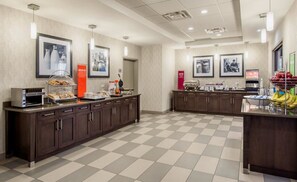 Buffet déjeuner gratuit