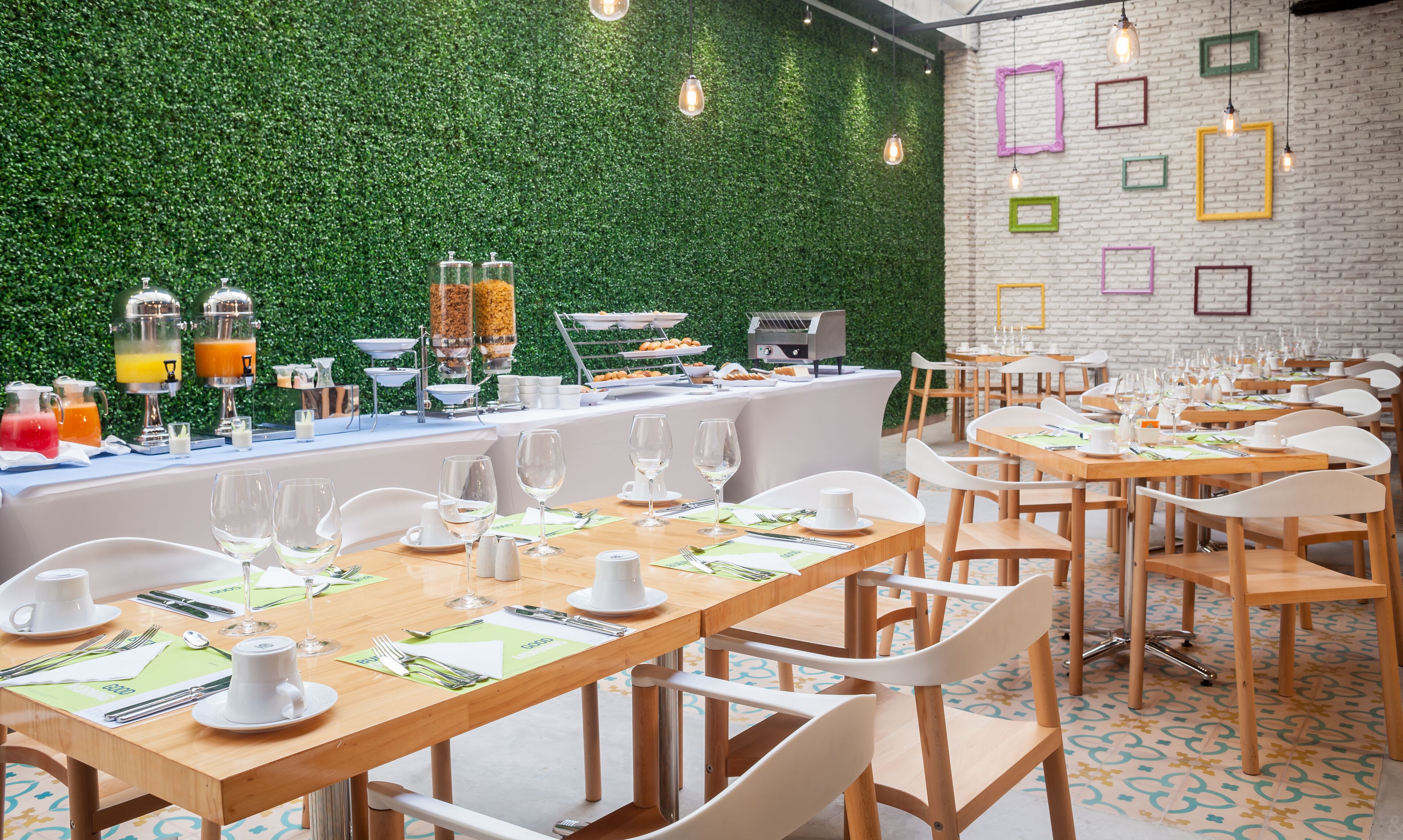 daily english breakfast (cop 38000 per person)