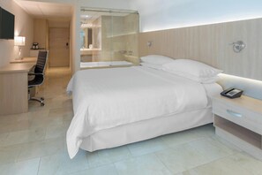 Ropa de cama de alta calidad y minibar