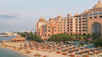 Private beach, sun-loungers, beach umbrellas, beach towels